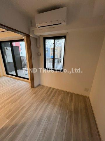 ルフォンプログレ南森町の居間・リビング|ゆったりとしたリビングです