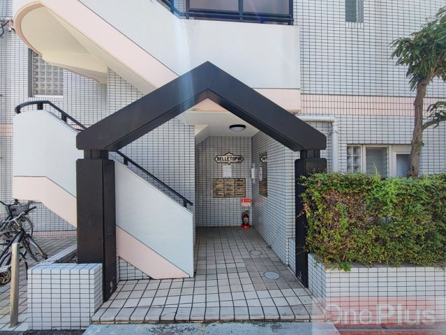 ベルトピア東灘のエントランス