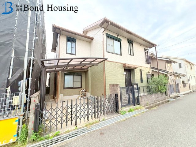 セキスイハイム施工　大久保町江井島　中古戸建の前面道路含む現地写真