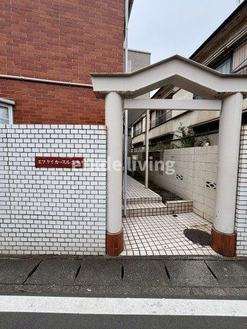 エフ・ケイ・カースル志木のエントランス