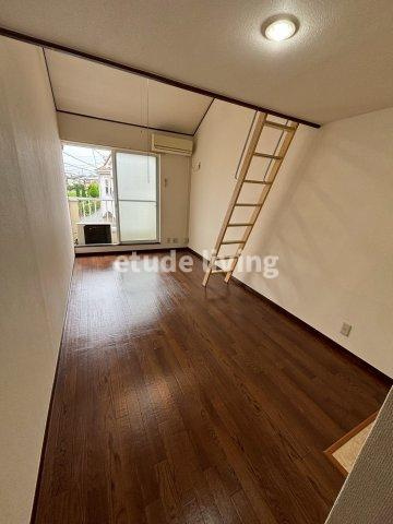 エフ・ケイ・カースル志木の居間・リビング