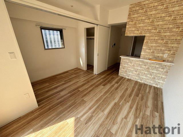 アドバンス難波ラシュレの居間・リビング