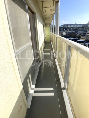 【バルコニー】 | ビレッジハウス幸田３号棟 | 暖かな日差しのふりそそぐバルコニー