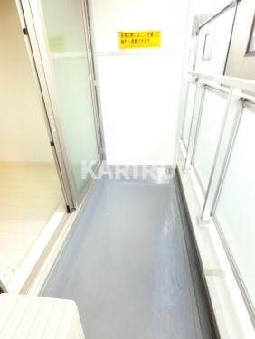 リブリ・おおさか鴫野のバルコニー