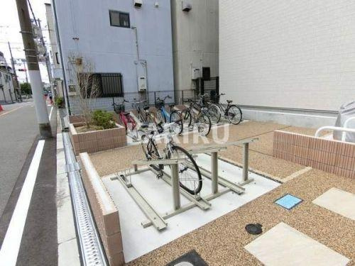 リブリ・おおさか鴫野のエントランス