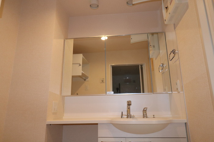 ポルトメルベーユAの洗面所