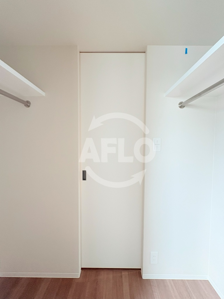 S-RESIDENCE天満橋ar　滝川小学校区の収納|S-RESIDENCE天満橋ar　ウォークインクローゼット