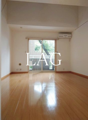 【居間・リビング】 | ワイズコート | 洋室のお部屋です。