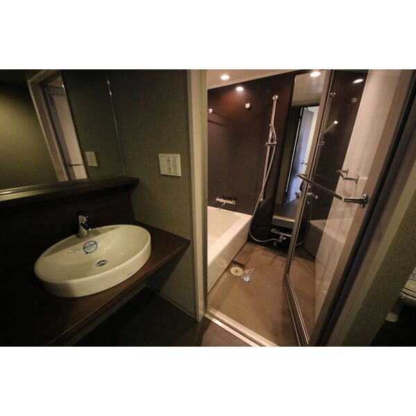 ドゥーエ大須　名古屋市賃貸　仲介手数料無料の浴室