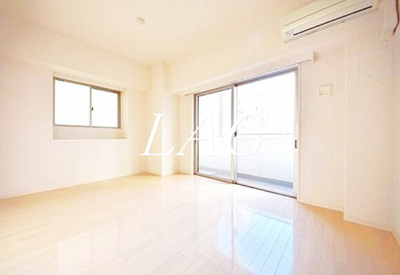 【居間・リビング】 | メルヴェーユ日本橋浜町 | 洋室のお部屋です。