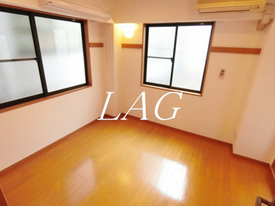 【居間・リビング】 | メゾンフラワー西新宿 | 洋室のお部屋です。