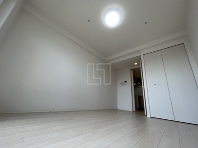 【居間・リビング】 | エステムコート南堀江ⅢCHURA | エステムコート南堀江ⅢCHURA　洋室