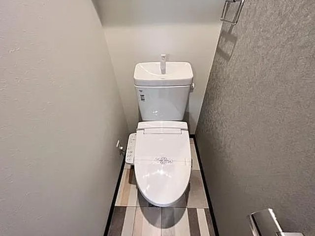 ★ポータル未掲載★　大阪市西淀川区　1棟収益マンション＜EASE.T4＞　「築6年！」のトイレ