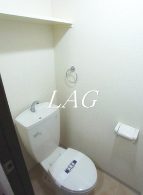 【トイレ】 | ヴィータローザ新江古田 | トイレです。