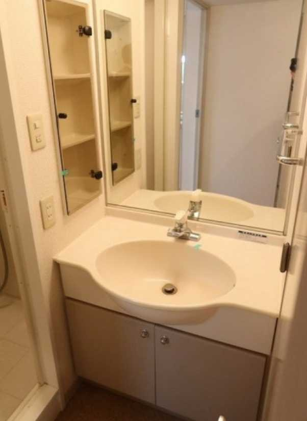 HF駒沢公園レジデンスTOWER　駅近　礼金０　オール電化の洗面所