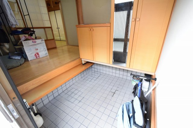 浅生３丁目戸建ての玄関