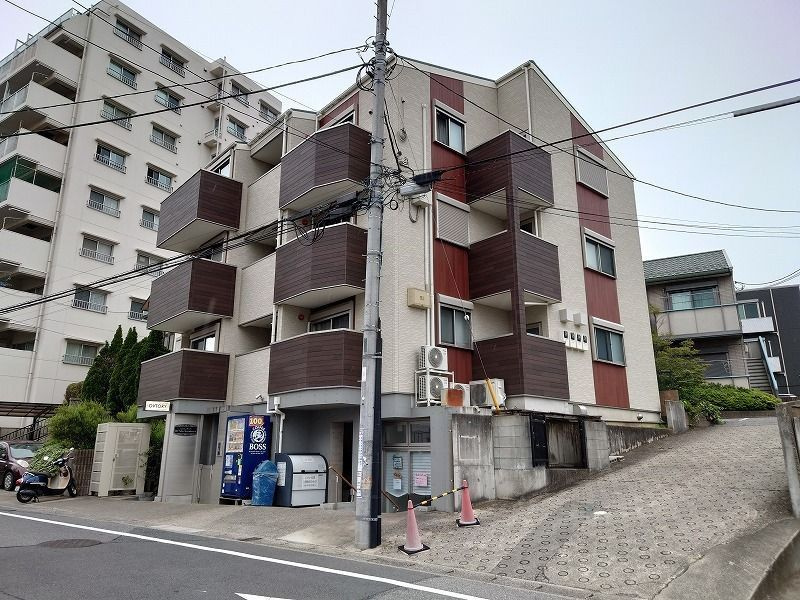 ヒルバレー新八柱の外観