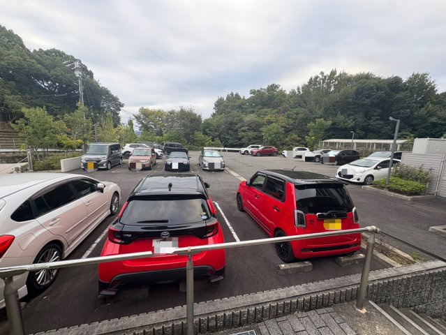 トヨタミッドヒルズ毘森公園の駐車場