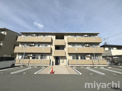 【エントランス】 | ロイヤルハイム