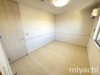 【洋室】 | ロイヤルハイム