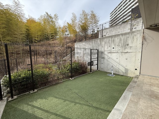 ウェリス豊中桃山台の庭