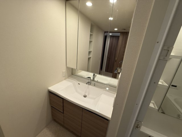 ウェリス豊中桃山台の独立洗面台