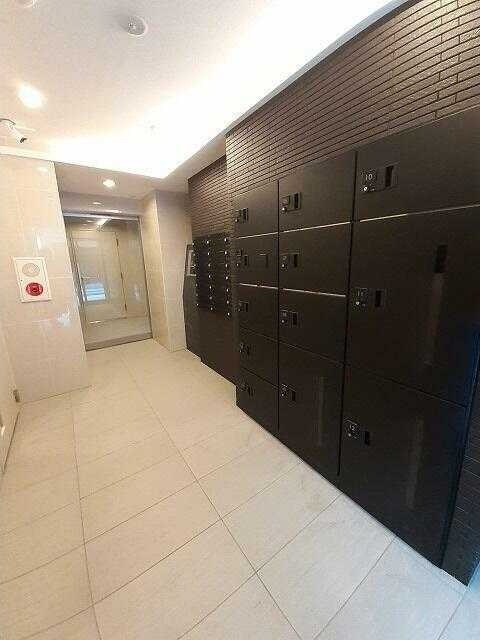 ヴァリ　ヴィラージュのエントランス