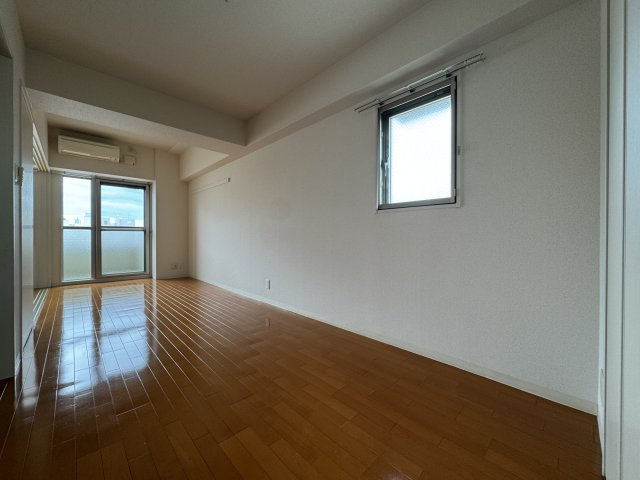 メゾンノーブルの居間・リビング