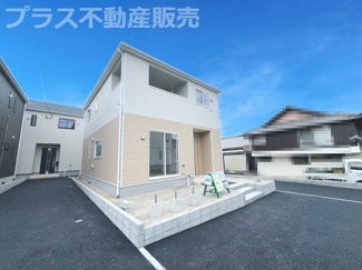 【外観】 | 現地写真。プラス不動産販売なら、現場の全ての棟をまとめてご見学頂けます。