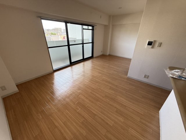 山ノ上エミネンスの居間・リビング