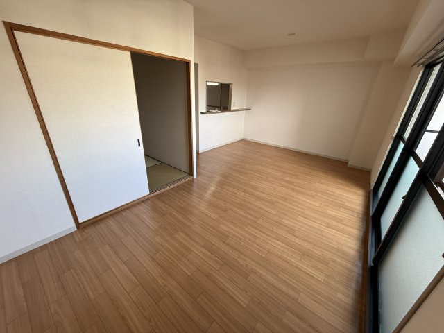 山ノ上エミネンスの居間・リビング