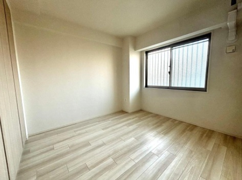 レ・ジェイド須磨海浜公園の洋室