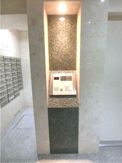 【エントランス】 | オートロック完備で安心のセキュリティ♪