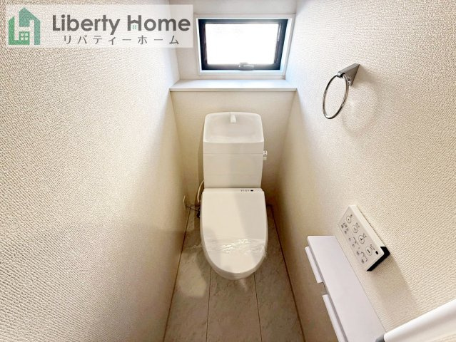 第2土浦市並木　新築戸建　3号棟のトイレ