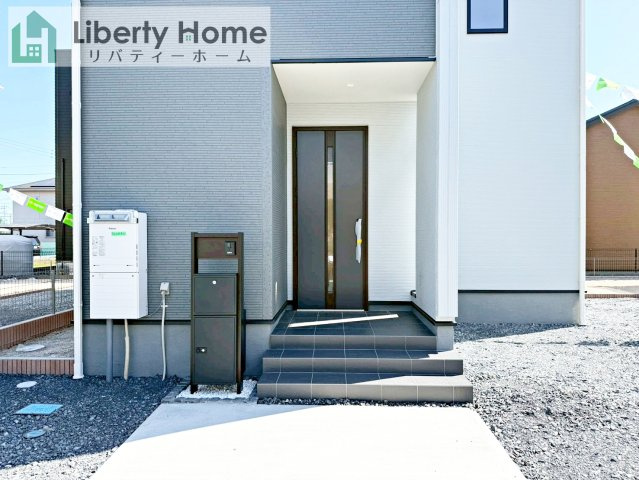 第2土浦市並木　新築戸建　3号棟のエントランス