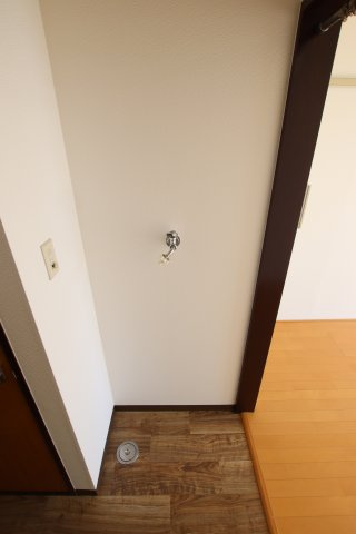 【設備】 | メゾンド・クレール | 室内洗濯機置き場