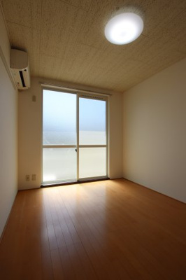 【洋室】 | メゾンド・クレール