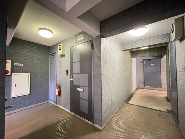 スカイコート本郷東大前のロビー