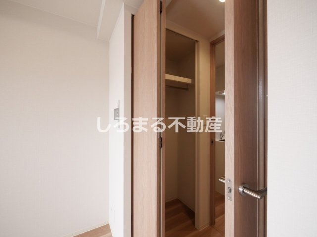 プレサンス深江橋ラヴィゲートの収納