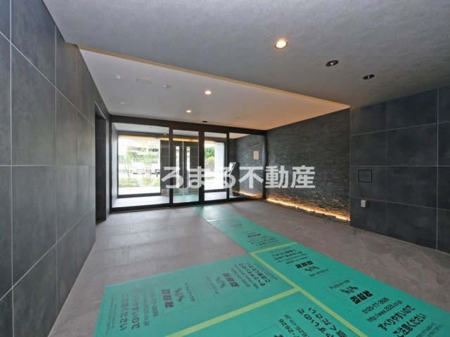 プレサンス深江橋ラヴィゲートのロビー