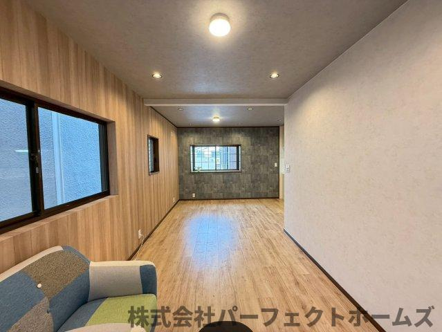 【居間・リビング】の画像