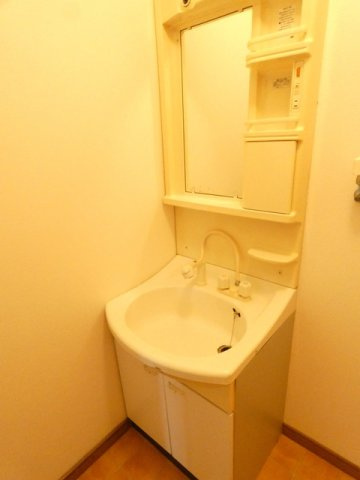 紺野マンション１（光和）の独立洗面台