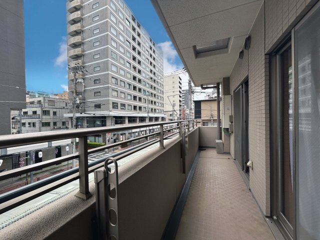 ランドール浅草の展望|気持ちの良い風を感じながら、眺望を楽しめるプライベートバルコニー。心が癒され、明日への活力が湧いてきます。