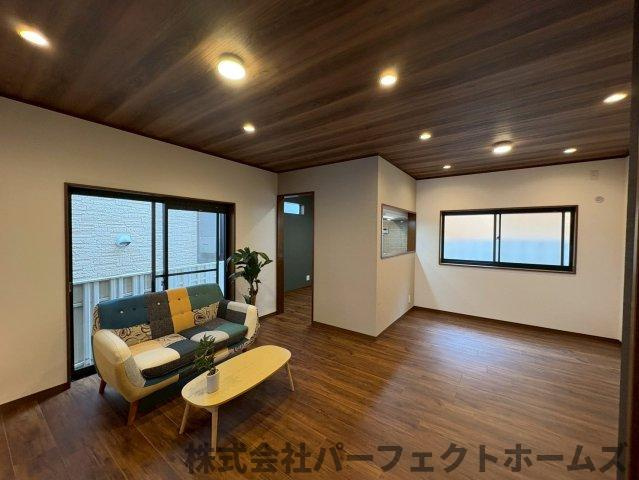 【居間・リビング】の画像