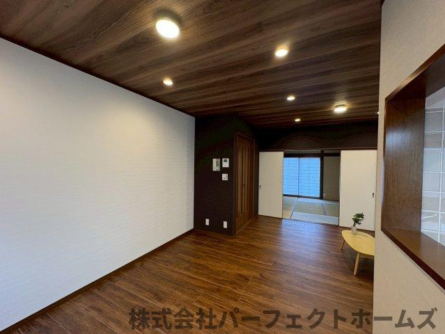 【居間・リビング】の画像