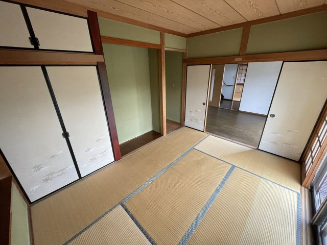 富田中古一戸建ての和室