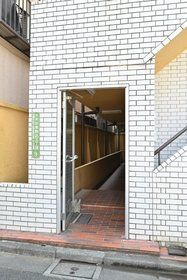 センチュリーマンション本駒込のエントランス