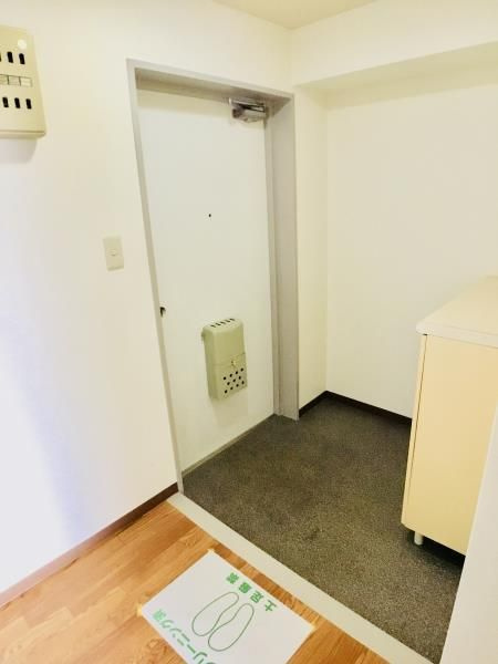 クレストコート西海(クレストコートニシウミ)の玄関