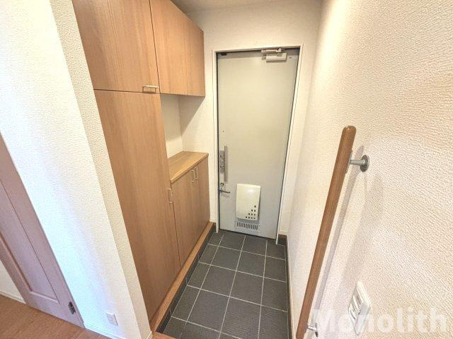 シャーメゾン竹城庵の玄関