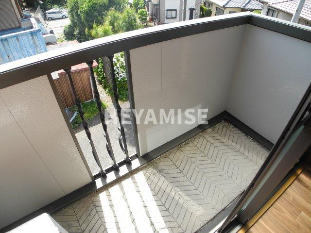 ファミリア久原のバルコニー|※室内画像は別号室のもの